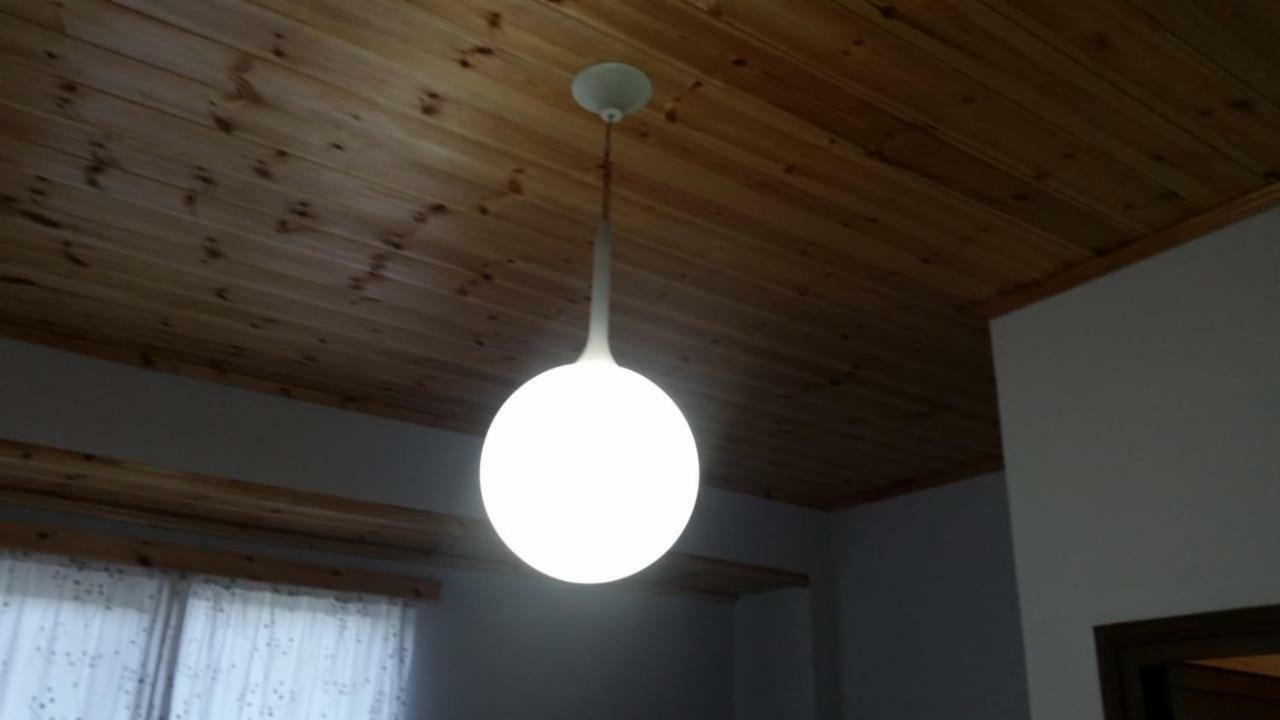 Bujtina E Tomorrit Hotel Ujanik Luaran gambar